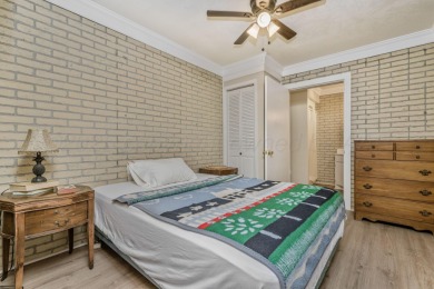 Peaceful retreat surrounded by trees and wildlife! Quaint 2 bed on Clarendon Country Club in Texas - for sale on GolfHomes.com, golf home, golf lot