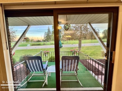 Gorgeous remodeled and well-maintained townhouse style condo on Marysville Golf Course in Michigan - for sale on GolfHomes.com, golf home, golf lot