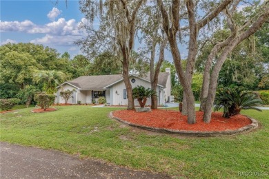 BEAUTIFUL SPACIOUS POOL HOME! This 4 bedroom 2 1/2 baths & 2 car on Sugarmill Woods Golf and Country Club in Florida - for sale on GolfHomes.com, golf home, golf lot