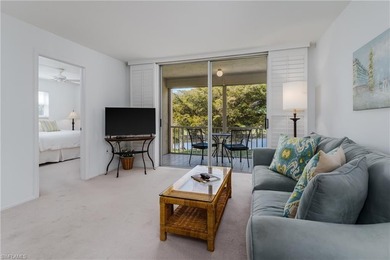 Live out your dream FL lifestyle on the Golf Course! This clean on Quail Run Golf Club In Naples in Florida - for sale on GolfHomes.com, golf home, golf lot