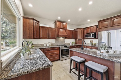 Classic home with views of Banbury Golf Course, true 4 bedrooms on BanBury Golf Club in Idaho - for sale on GolfHomes.com, golf home, golf lot