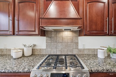 Classic home with views of Banbury Golf Course, true 4 bedrooms on BanBury Golf Club in Idaho - for sale on GolfHomes.com, golf home, golf lot