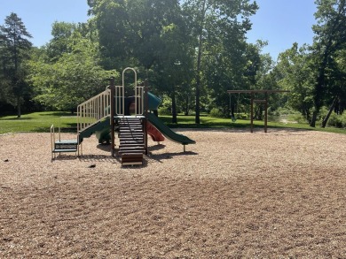 Looking to build your dream home in an excellent location?  This on Ledgestone Country Club and Golf Course in Missouri - for sale on GolfHomes.com, golf home, golf lot