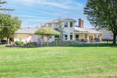 Classic home with views of Banbury Golf Course, true 4 bedrooms on BanBury Golf Club in ID - for sale on GolfHomes.com, golf home, golf lot