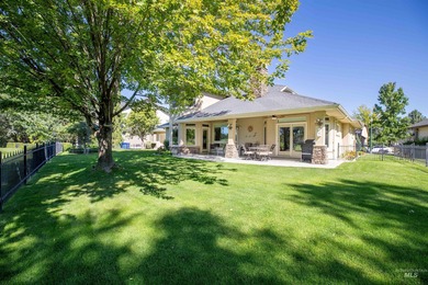 Classic home with views of Banbury Golf Course, true 4 bedrooms on BanBury Golf Club in ID - for sale on GolfHomes.com, golf home, golf lot