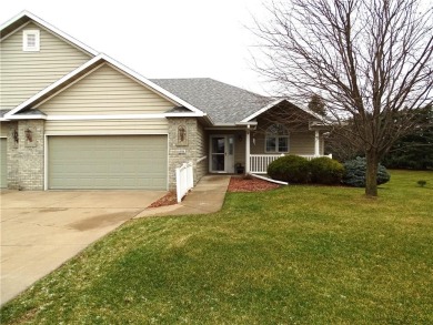 Enjoy Maintenance free living at its finest. This 3 bedroom 2.5 on Mill Run Golf Course in Wisconsin - for sale on GolfHomes.com, golf home, golf lot