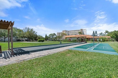 Discover Resort-Style Living at Ironwood! Welcome to this on Pinebrook/Ironwood Golf Course in Florida - for sale on GolfHomes.com, golf home, golf lot