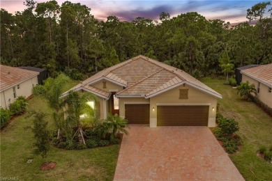 This private *tropical* golfer's paradise in River Hall Country on River Hall Country Club in Florida - for sale on GolfHomes.com, golf home, golf lot