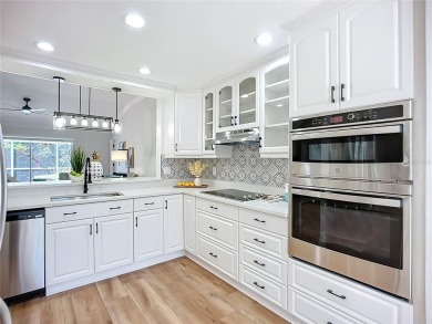 **PRICE IMPROVEMENT~ REMODELED POOL HOME!**SELLER WILL ASSIST on Caloosa Greens Executive Golf Course in Florida - for sale on GolfHomes.com, golf home, golf lot