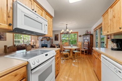 Escape to this charming 1-bedroom cabin/half-duplex nestled in on Ledgestone Country Club and Golf Course in Missouri - for sale on GolfHomes.com, golf home, golf lot