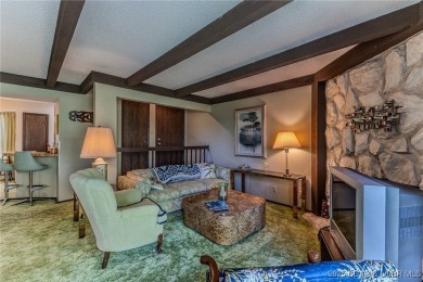 Spacious 3 bedroom condo offering generous living space & is on Seasons Ridge At Four Seasons in Missouri - for sale on GolfHomes.com, golf home, golf lot