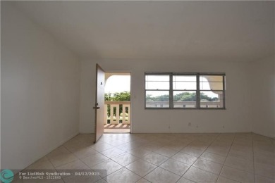 PENTHOUSE APT. GORGEOUS WATER AND GOLF VIEWS. 1 BEDROOM 1 1/2 on Wynmoor Golf Course in Florida - for sale on GolfHomes.com, golf home, golf lot
