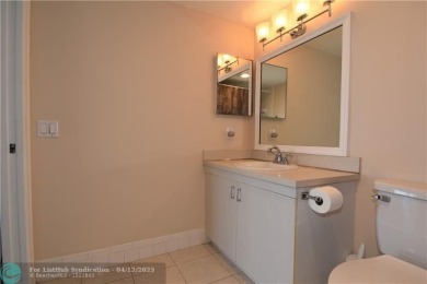 PENTHOUSE APT. GORGEOUS WATER AND GOLF VIEWS. 1 BEDROOM 1 1/2 on Wynmoor Golf Course in Florida - for sale on GolfHomes.com, golf home, golf lot