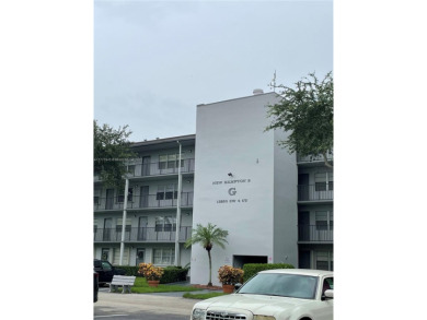 Priced for quick sale!! fully renovated 2BR/1.5BA top-floor on Flamingo Lakes Country Club in Florida - for sale on GolfHomes.com, golf home, golf lot