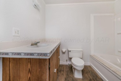 3 bedroom, 2 bath, 2-car garage home situated on nearly 3 acres on Clarendon Country Club in Texas - for sale on GolfHomes.com, golf home, golf lot