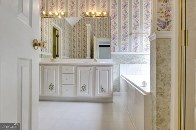 Easy living in the heart of Peachtree City! Brookfield on Braelinn Golf Club in Georgia - for sale on GolfHomes.com, golf home, golf lot