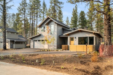 Special incentives are available on this gorgeous contemporary on Sunriver Caldera Springs Golf Course in Oregon - for sale on GolfHomes.com, golf home, golf lot