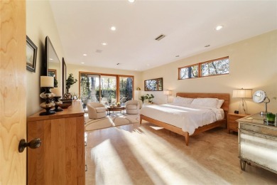 Under contract-accepting backup offers. Unique impeccable Frank on Country Club of Ocala in Florida - for sale on GolfHomes.com, golf home, golf lot