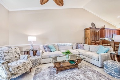 GOLFER'S PARADISE IN KELLY GREENS! Enjoy resort-style living in on Kelly Greens Golf and Country Club in Florida - for sale on GolfHomes.com, golf home, golf lot