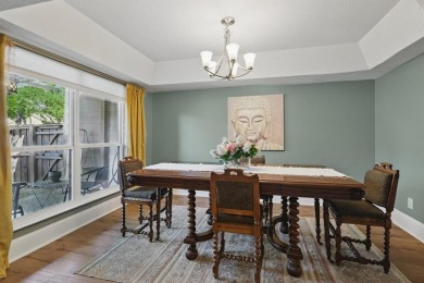 STYLISH, MOVE-IN READY TOWNHOME IN SOUGHT-AFTER FARMERS BRANCH on Brookhaven Country Club - Golf Course in Texas - for sale on GolfHomes.com, golf home, golf lot