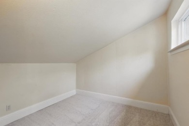STYLISH, MOVE-IN READY TOWNHOME IN SOUGHT-AFTER FARMERS BRANCH on Brookhaven Country Club - Golf Course in Texas - for sale on GolfHomes.com, golf home, golf lot