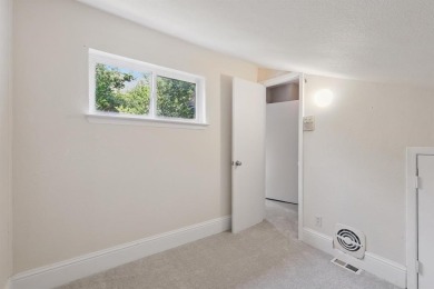 STYLISH, MOVE-IN READY TOWNHOME IN SOUGHT-AFTER FARMERS BRANCH on Brookhaven Country Club - Golf Course in Texas - for sale on GolfHomes.com, golf home, golf lot