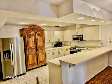 Design-Forward Opportunity on an Oversized Corner Lot
Now fully on Bent Tree Country Club in Florida - for sale on GolfHomes.com, golf home, golf lot