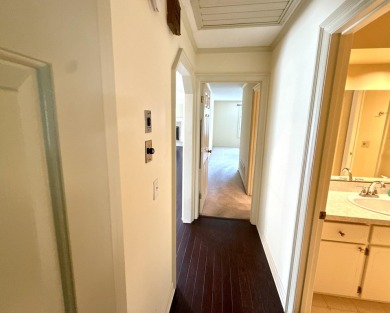 Welcome to this beautifully maintained 2 bedroom, 2 bath villa on Houndslake Country Club in South Carolina - for sale on GolfHomes.com, golf home, golf lot