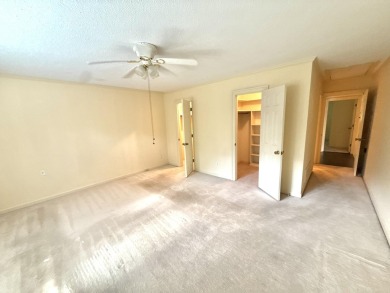 Welcome to this beautifully maintained 2 bedroom, 2 bath villa on Houndslake Country Club in South Carolina - for sale on GolfHomes.com, golf home, golf lot
