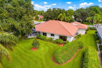 Beautiful views of 2 lakes from all the living areas in this 3 on Martin Downs Country Club in Florida - for sale on GolfHomes.com, golf home, golf lot