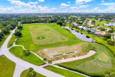 Beautiful views of 2 lakes from all the living areas in this 3 on Martin Downs Country Club in Florida - for sale on GolfHomes.com, golf home, golf lot