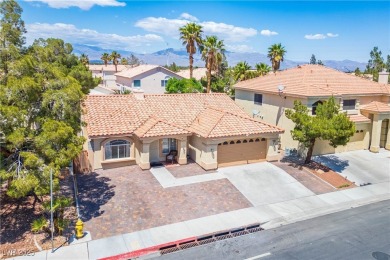 Popular one story home in the NW -- 3 BR, 2 BA, 2-car garage on Durango Hills Golf Club in Nevada - for sale on GolfHomes.com, golf home, golf lot