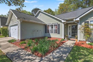 Location, Convenience & Easy Living - This one checks every box! on Shadowmoss Plantation Golf Club in South Carolina - for sale on GolfHomes.com, golf home, golf lot