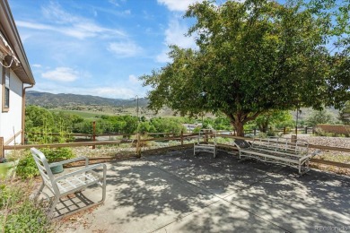 Spacious End-Unit Townhome with Views in Mesa Heights

Tucked on Salida Golf Club Inc in Colorado - for sale on GolfHomes.com, golf home, golf lot