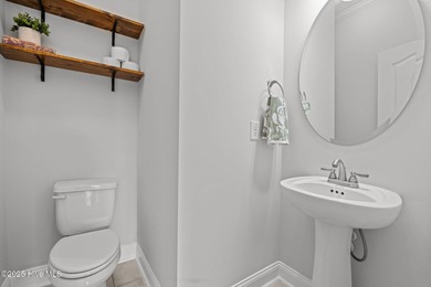 The seller is offering a $5,000 credit with an accepted offer! on The Carolina Club in North Carolina - for sale on GolfHomes.com, golf home, golf lot