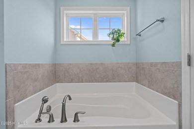 The seller is offering a $5,000 credit with an accepted offer! on The Carolina Club in North Carolina - for sale on GolfHomes.com, golf home, golf lot