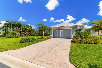 Rarely available GHO Suffolk model 2 years new! Bermuda inspired on Oak Harbor Country Club in Florida - for sale on GolfHomes.com, golf home, golf lot