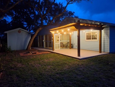 Coastal Cottage Charm: Well-Maintained 2-Bed, 2-Bath with Bonus on Rockport Country Club in Texas - for sale on GolfHomes.com, golf home, golf lot