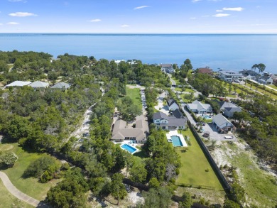 Priced to sell!! Do not wait -- schedule your appointment today on Emerald Bay Golf Club in Florida - for sale on GolfHomes.com, golf home, golf lot