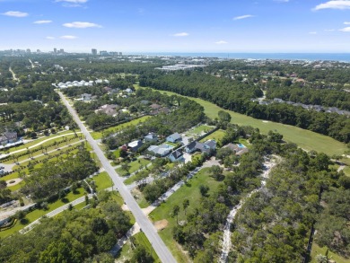 Priced to sell!! Do not wait -- schedule your appointment today on Emerald Bay Golf Club in Florida - for sale on GolfHomes.com, golf home, golf lot
