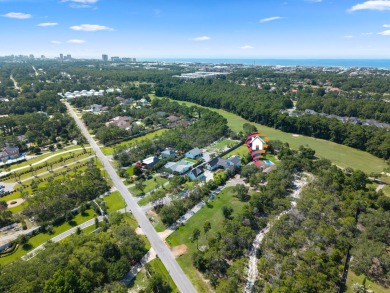 Priced to sell!! Do not wait -- schedule your appointment today on Emerald Bay Golf Club in Florida - for sale on GolfHomes.com, golf home, golf lot