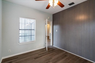 Welcome to Oak Bay Club Condominiums, located in the prestigious on Rockport Country Club in Texas - for sale on GolfHomes.com, golf home, golf lot