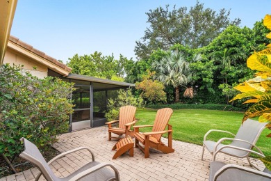 EASTPOINTE COUNTRY CLUB GEM!This beautifully maintained on Eastpointe Country Club in Florida - for sale on GolfHomes.com, golf home, golf lot