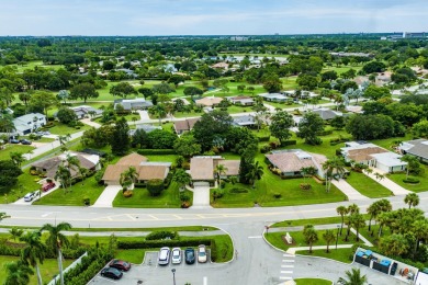 EASTPOINTE COUNTRY CLUB GEM!This beautifully maintained on Eastpointe Country Club in Florida - for sale on GolfHomes.com, golf home, golf lot