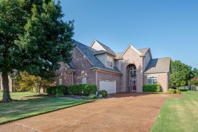 Stunning 5BD/2.1BA home in desirable Fairoaks subdivision on Fair Oaks Golf Club in Tennessee - for sale on GolfHomes.com, golf home, golf lot