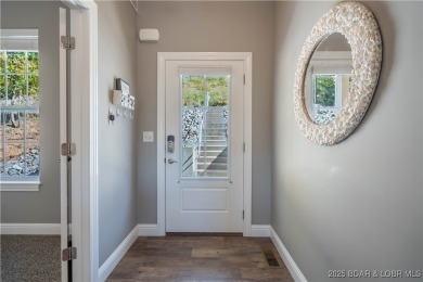 Welcome to this newly listed single-family home in the highly on The Oaks Golf Course in Missouri - for sale on GolfHomes.com, golf home, golf lot
