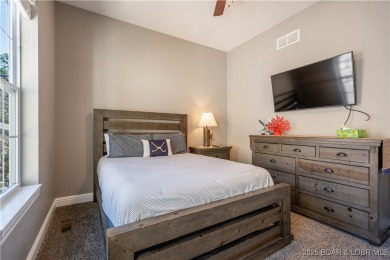 Welcome to this newly listed single-family home in the highly on The Oaks Golf Course in Missouri - for sale on GolfHomes.com, golf home, golf lot