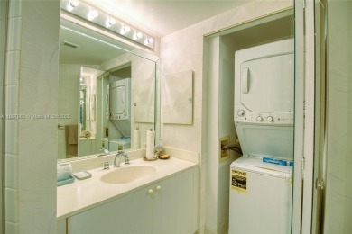 Live above it all at The Landmark in Aventura! This bright on Turnberry Isle Resort and Club in Florida - for sale on GolfHomes.com, golf home, golf lot