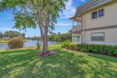 Totally remodeled 2 bedroom, 2 bathroom condo. this is Kings on Kings Point Golf - Executive in Florida - for sale on GolfHomes.com, golf home, golf lot