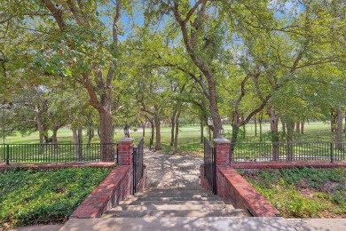 Fantastic Custom Single Story Home on Runaway Bay Golf Course on The Club At Runaway Bay in Texas - for sale on GolfHomes.com, golf home, golf lot